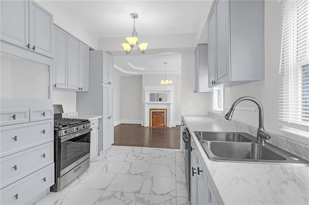 660 Queen Street SW Unit A