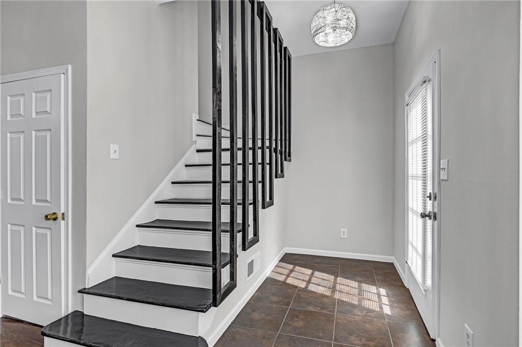 660 Queen Street SW Unit A