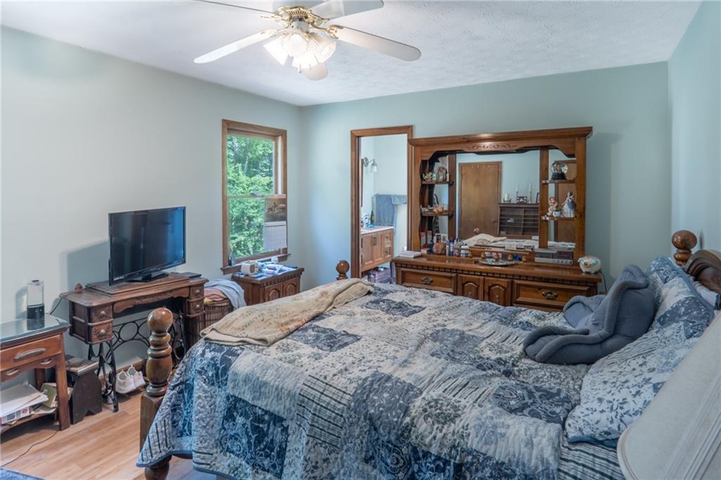 6288 New Mill Trail