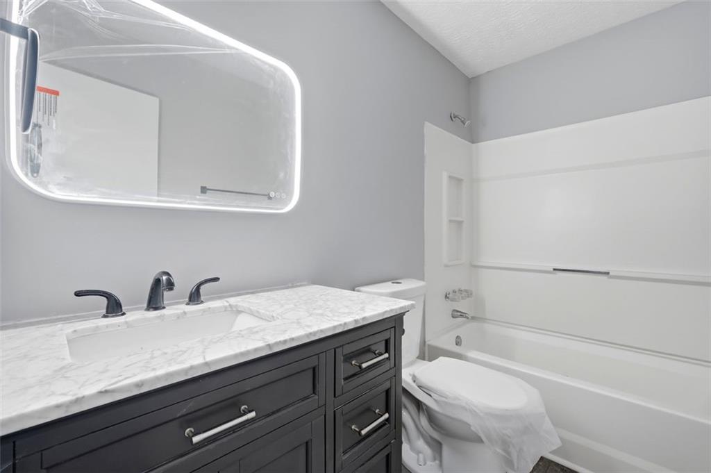 3009 Oakvale Heights