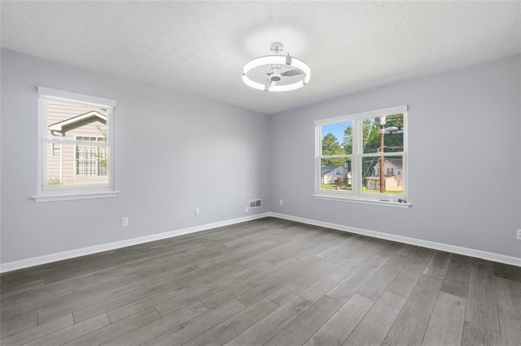 3009 Oakvale Heights