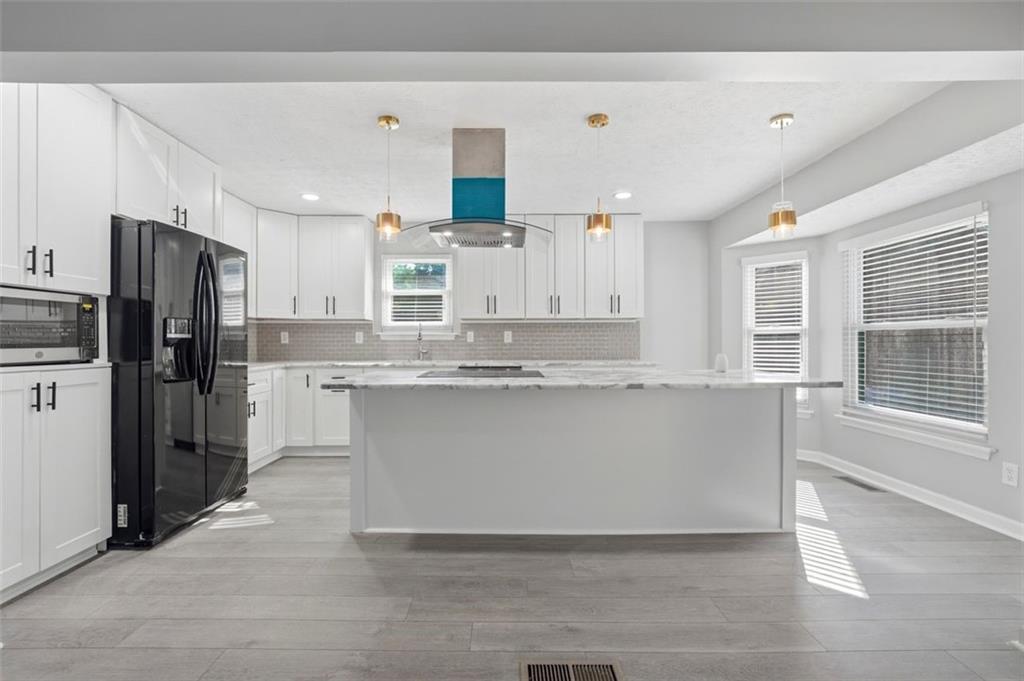 3009 Oakvale Heights