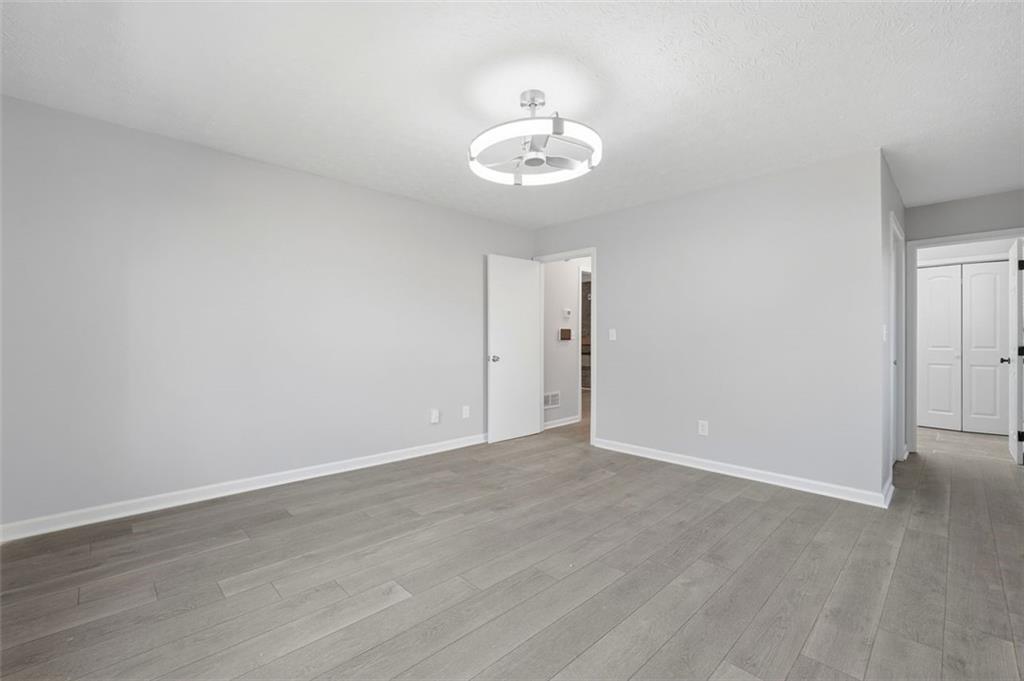 3009 Oakvale Heights