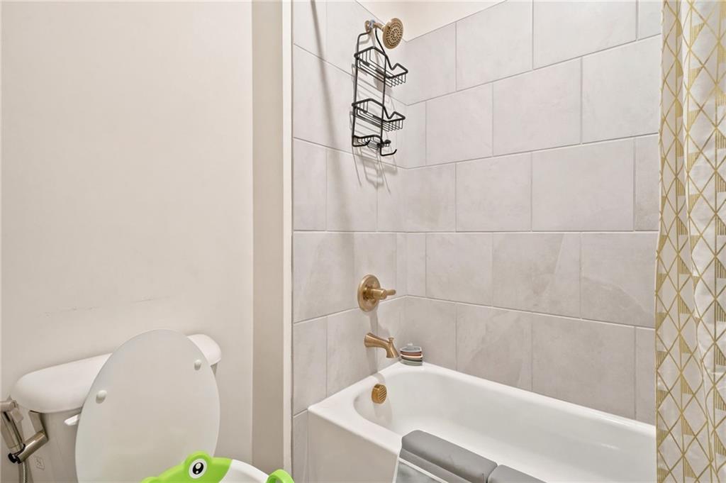 3252 Bartee Walk