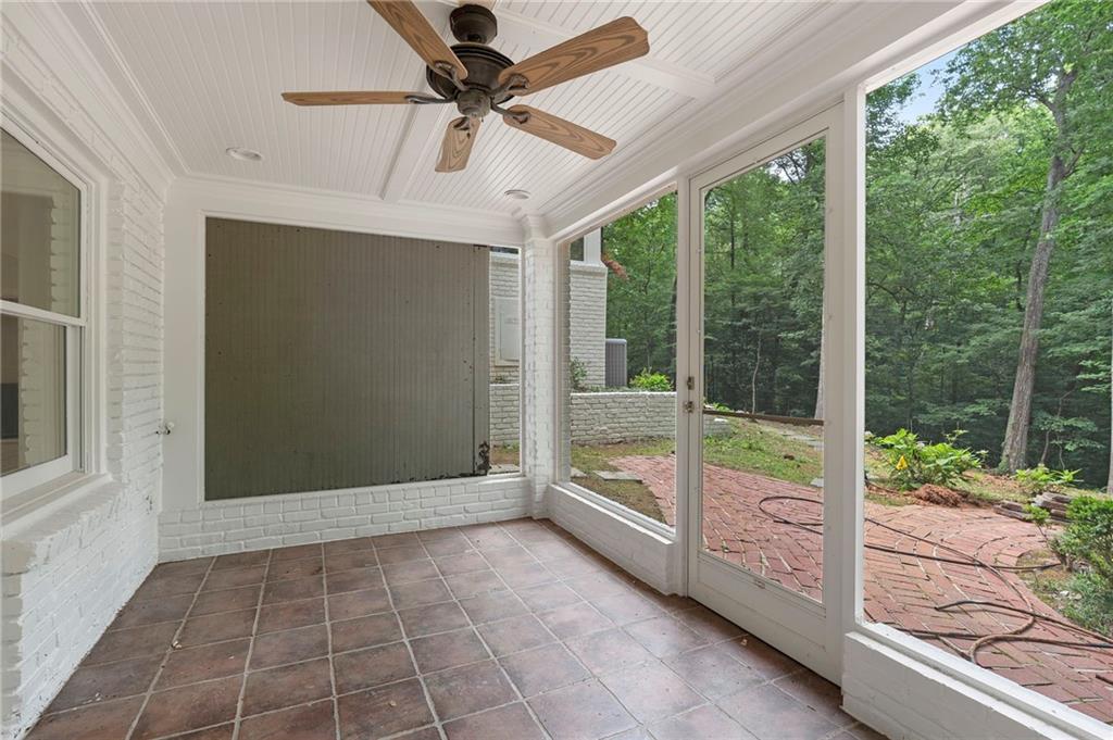 366 Blackland Road NW