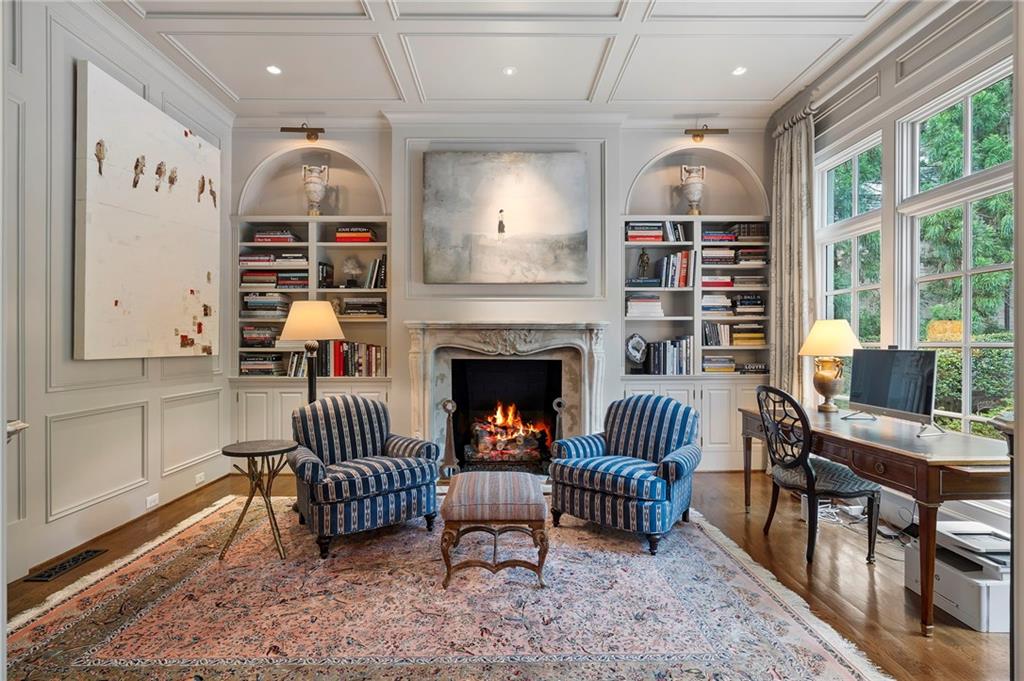 675 W Paces Ferry, #4 Road NW