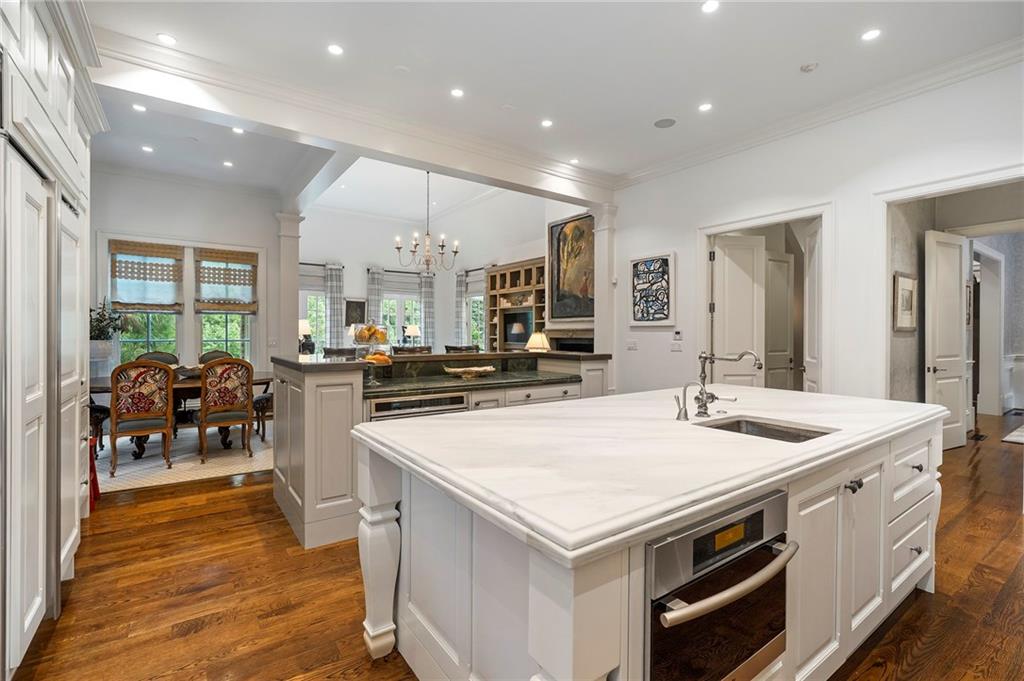 675 W Paces Ferry, #4 Road NW