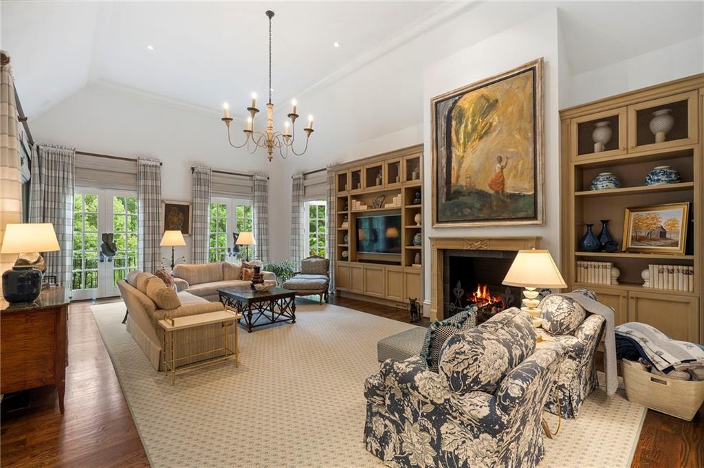 675 W Paces Ferry, #4 Road NW