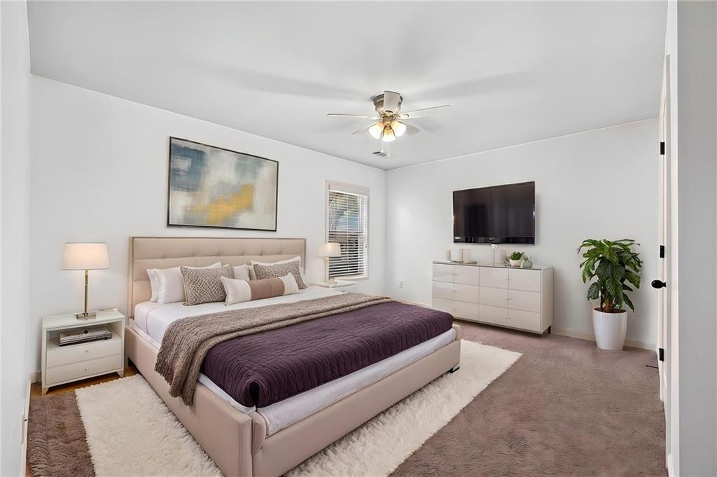 1185 Gallatin Way