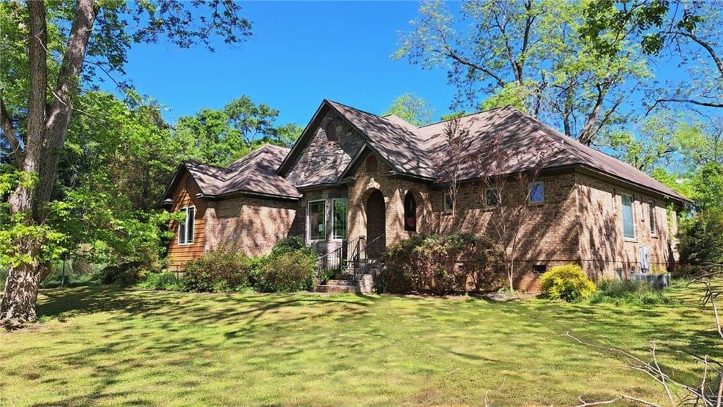 285 Pine Drive