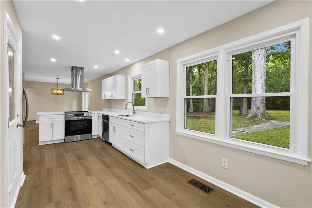 1939 Smyrna Road SW