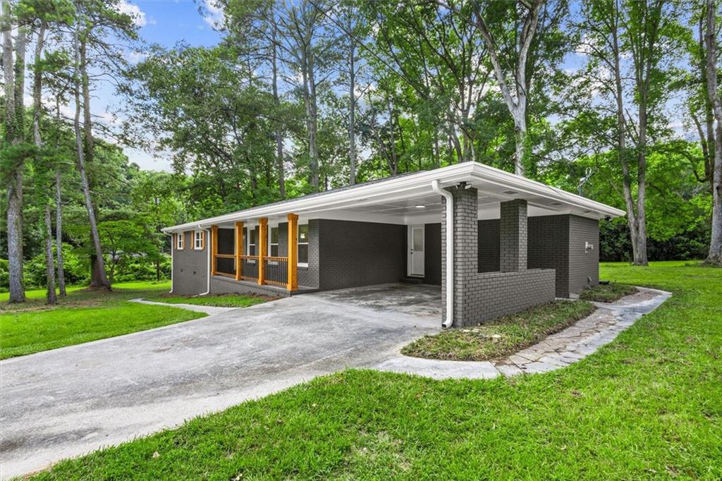 1939 Smyrna Road SW