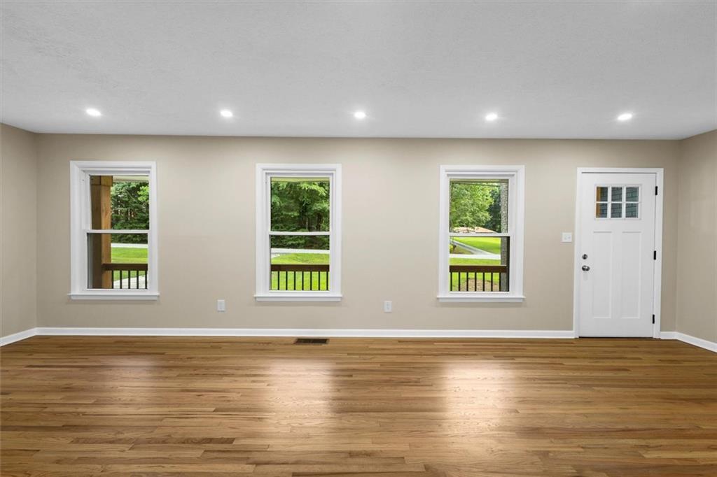 1939 Smyrna Road SW