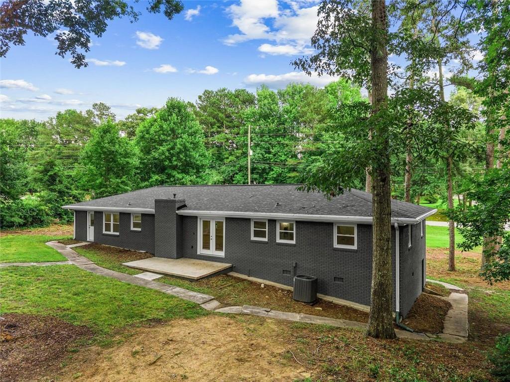 1939 Smyrna Road SW