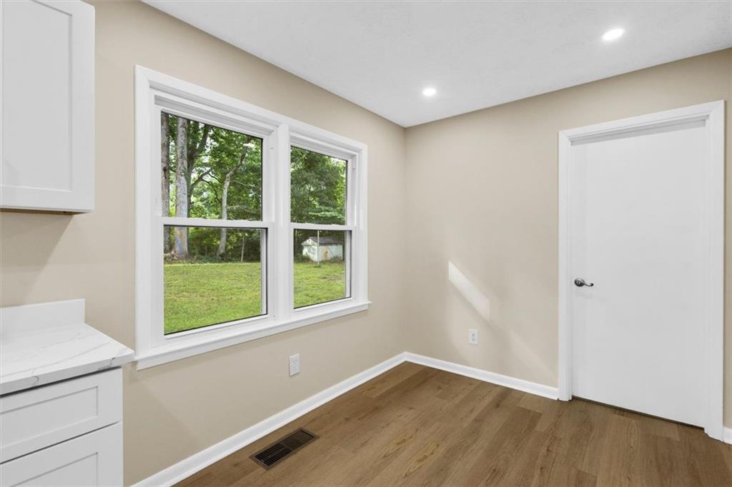 1939 Smyrna Road SW