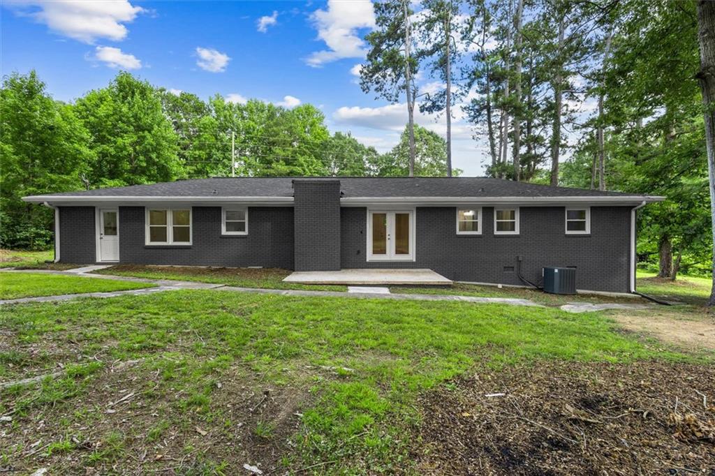 1939 Smyrna Road SW