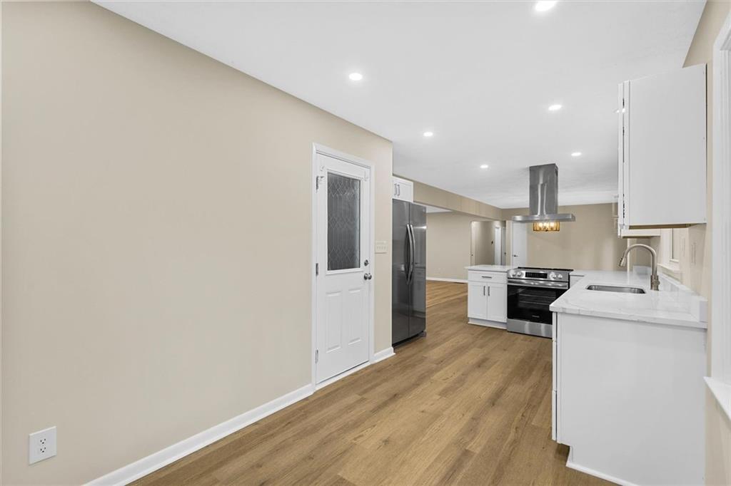 1939 Smyrna Road SW