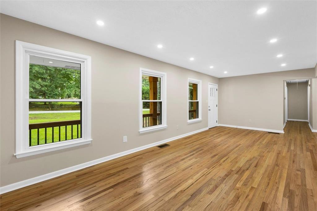 1939 Smyrna Road SW