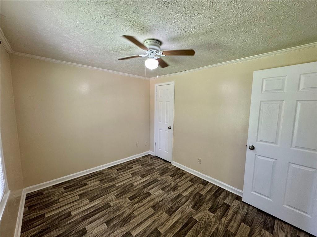 7 Sherwood Loop