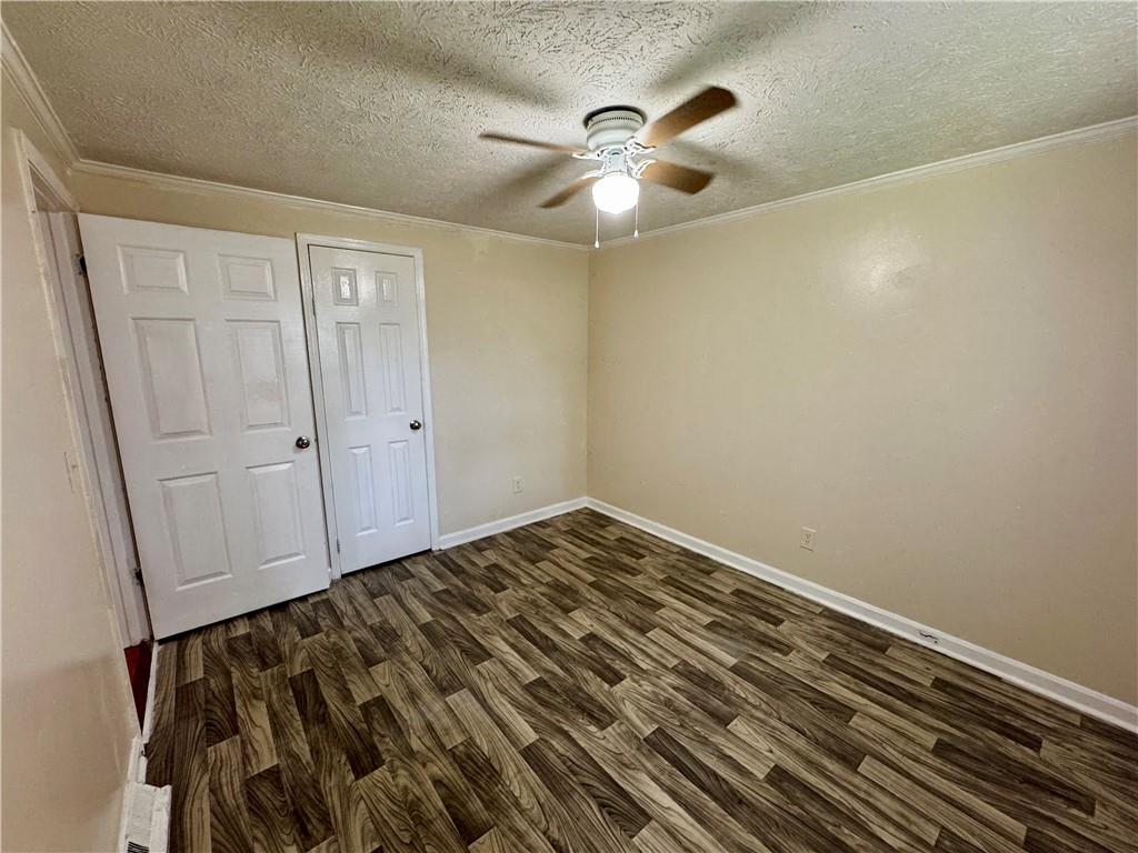 7 Sherwood Loop