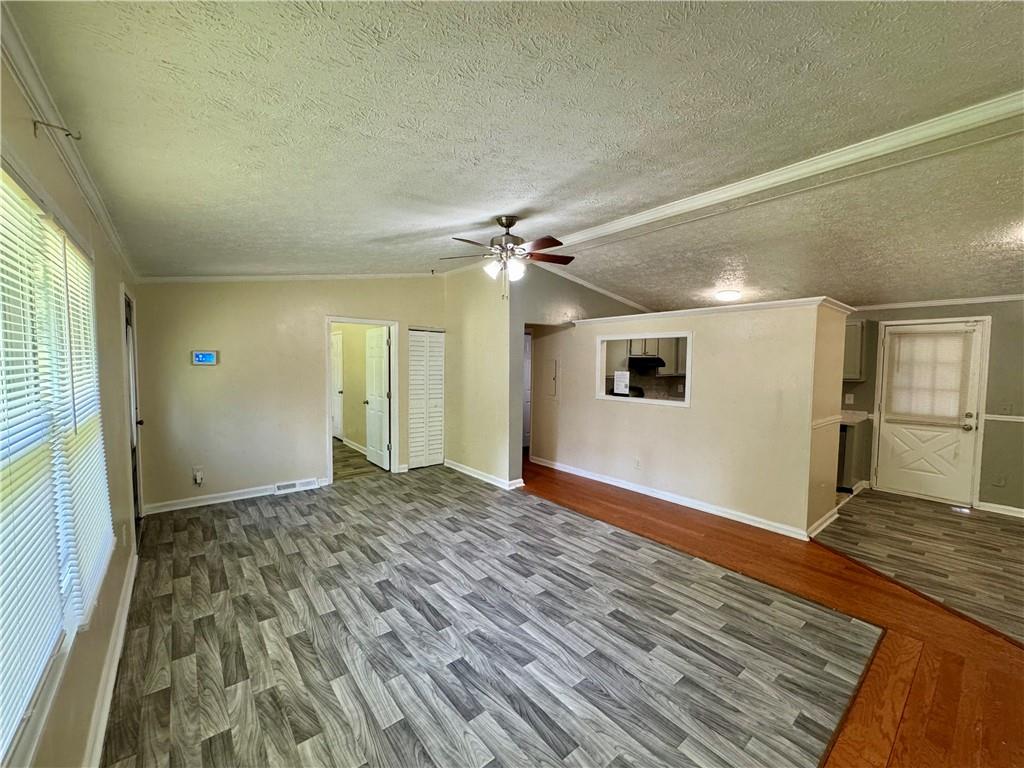 7 Sherwood Loop