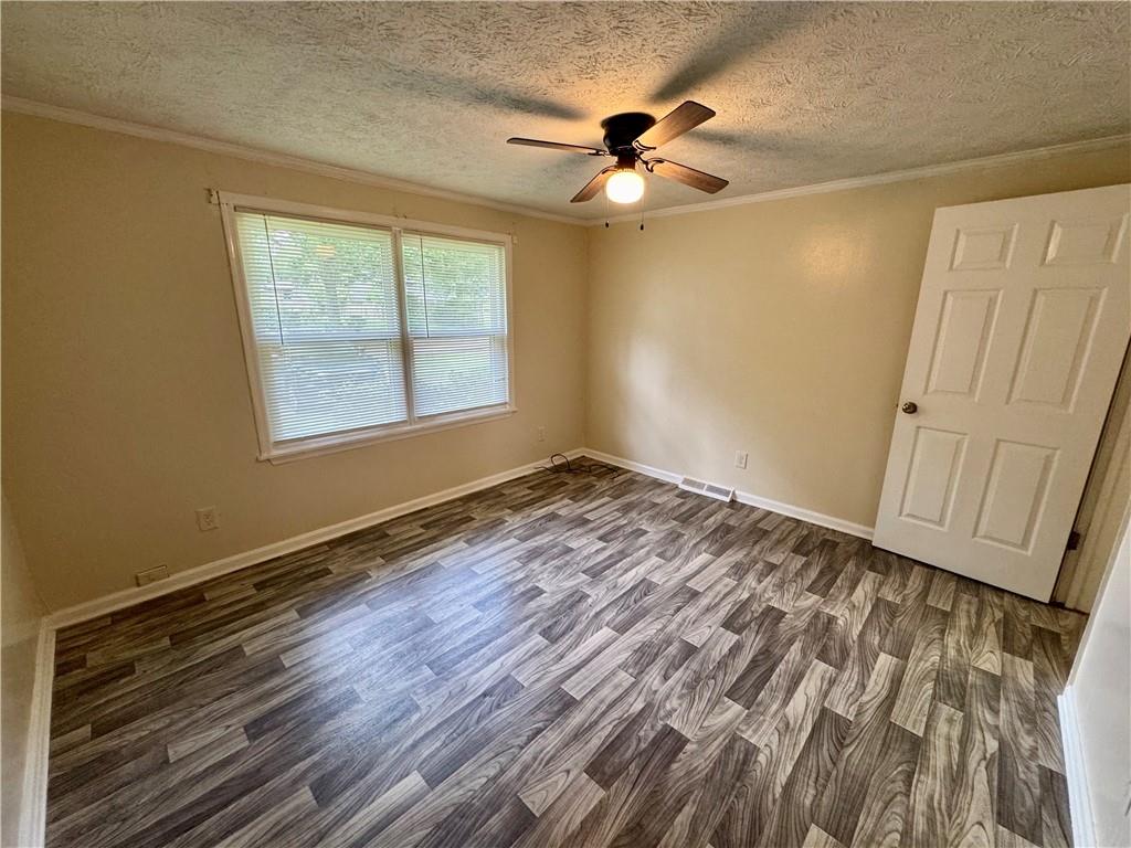 7 Sherwood Loop