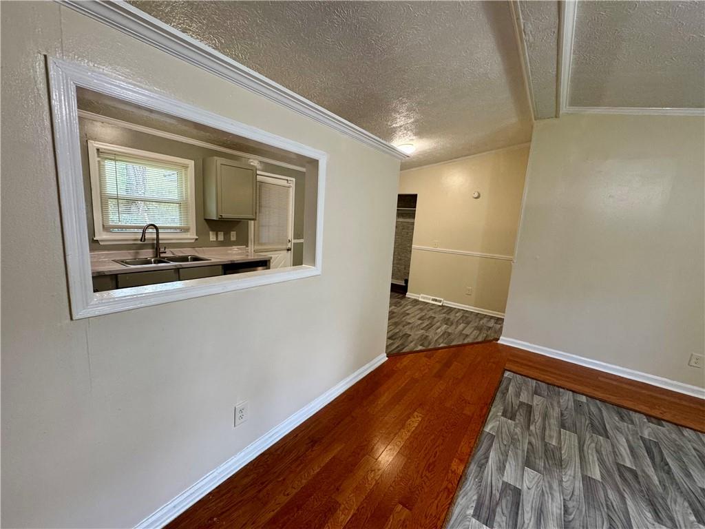 7 Sherwood Loop