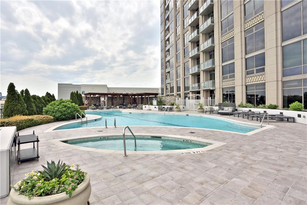 270 17th Street NW Unit 2307