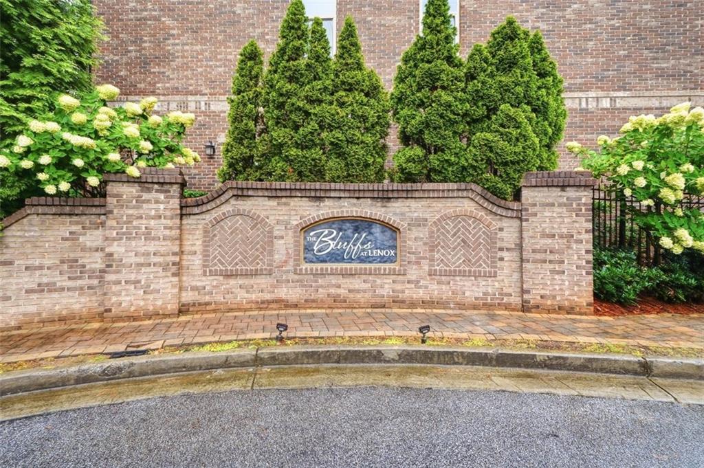 826 Canterbury Overlook