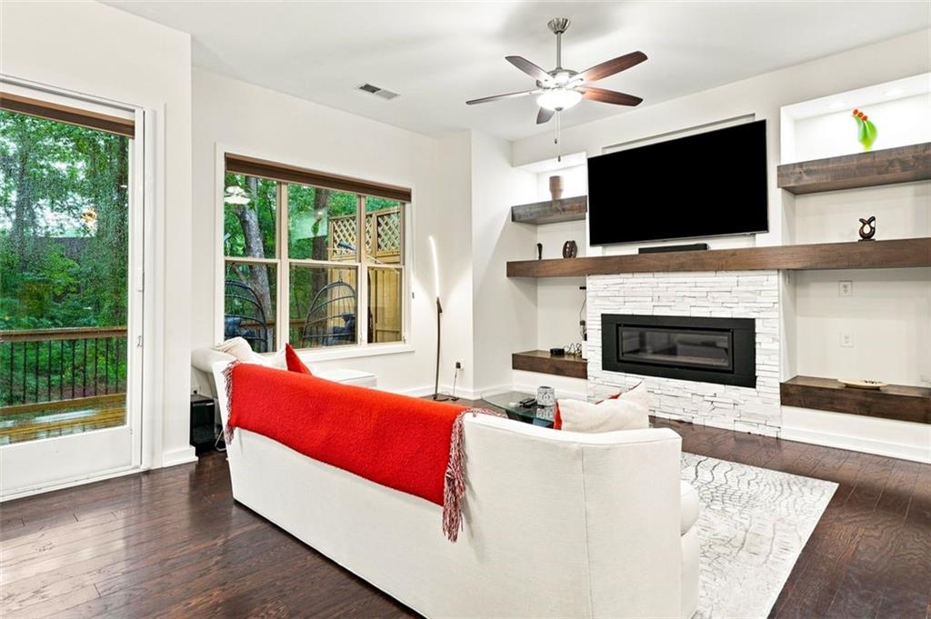 826 Canterbury Overlook