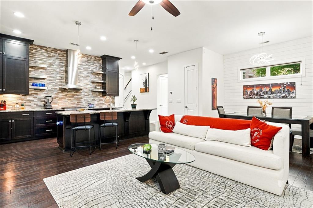 826 Canterbury Overlook