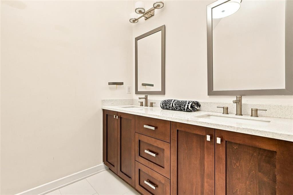 826 Canterbury Overlook