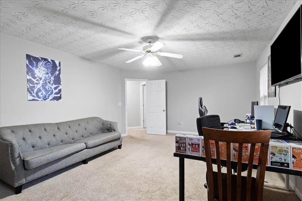 2628 ESSEX Court