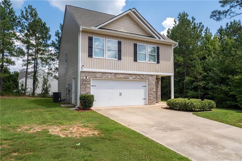105 Oakbrook Lane