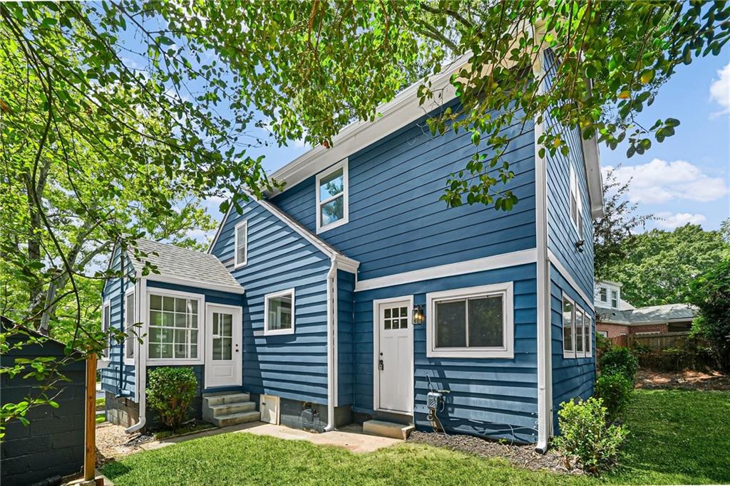 3423 Rugby Circle