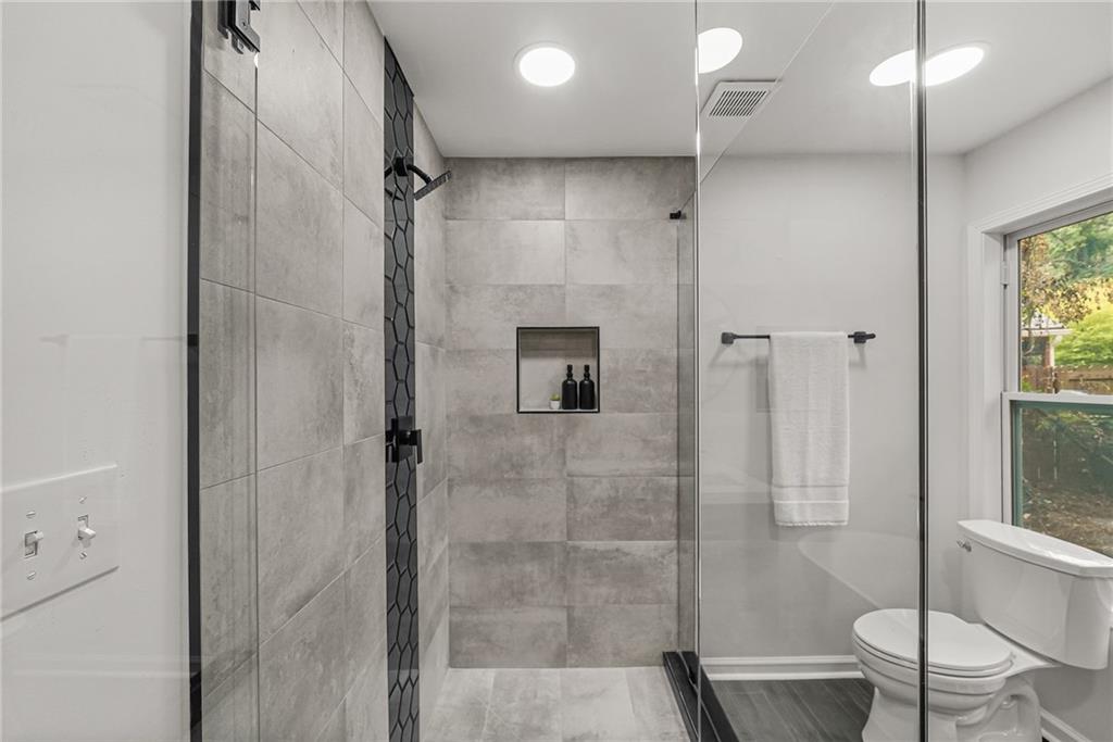 3423 Rugby Circle