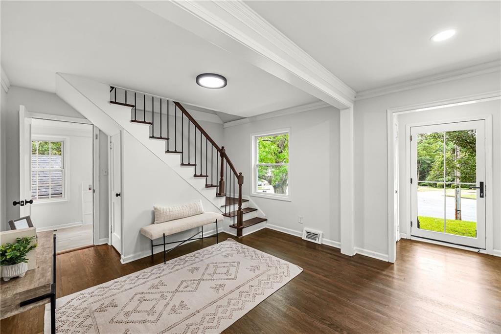 3423 Rugby Circle