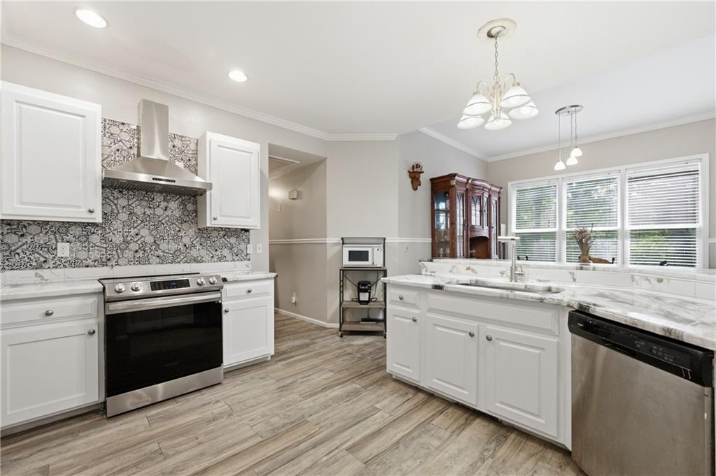 285 Merritt Drive