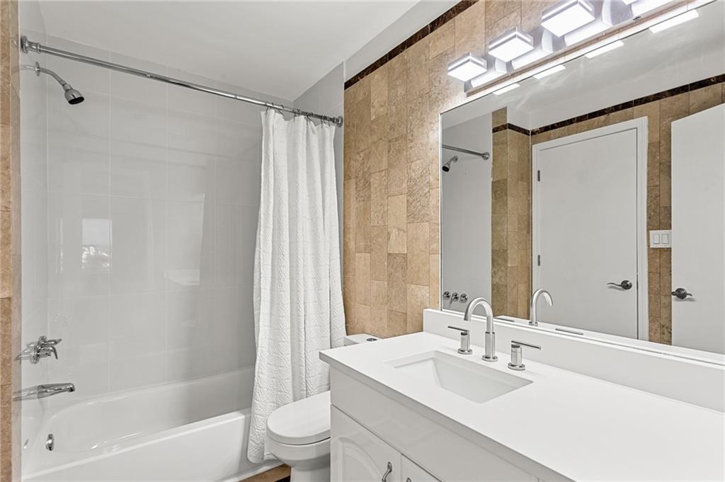 3655 Habersham Road NE Unit B236