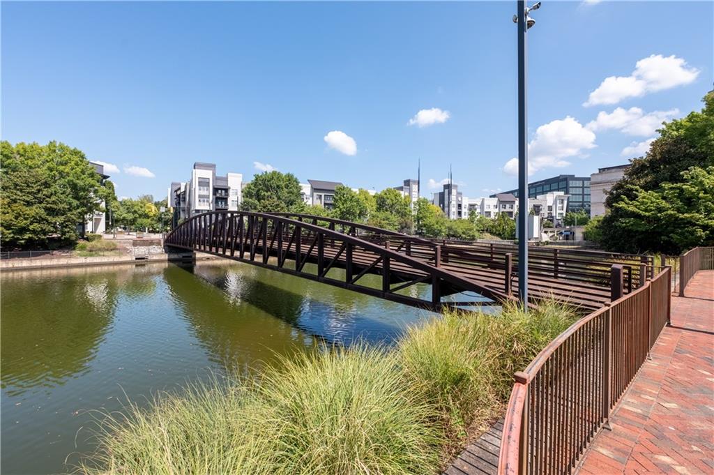 260 18th Street NW Unit 10304
