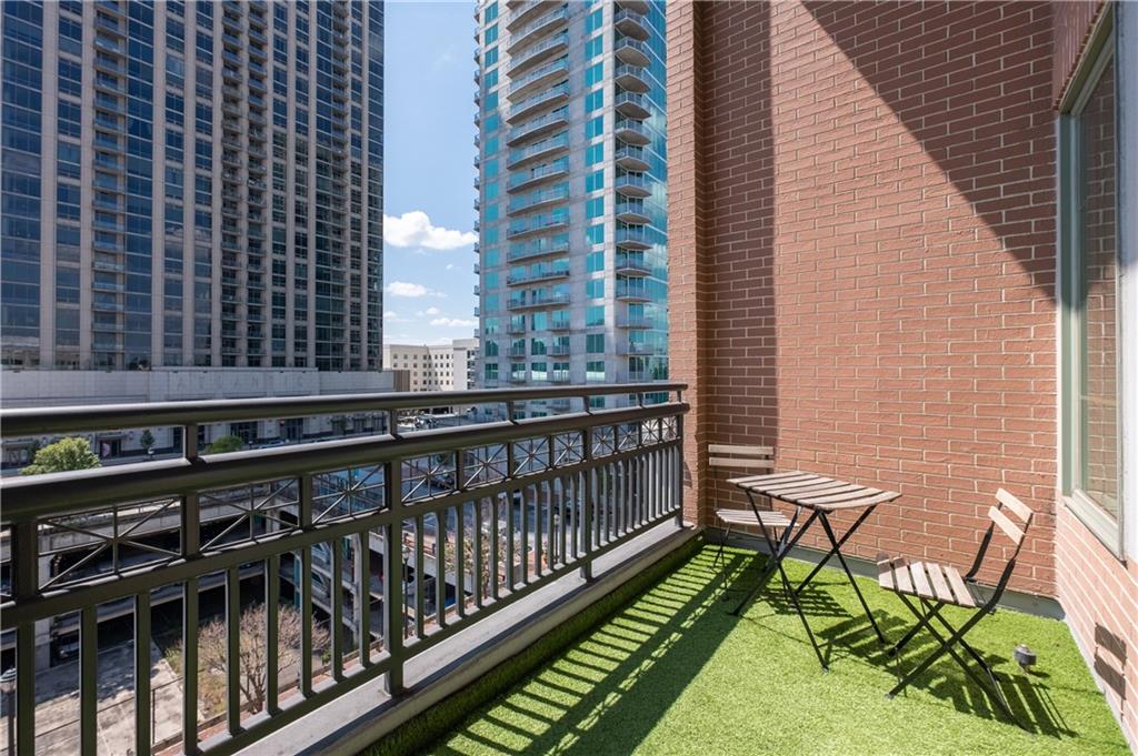 260 18th Street NW Unit 10304