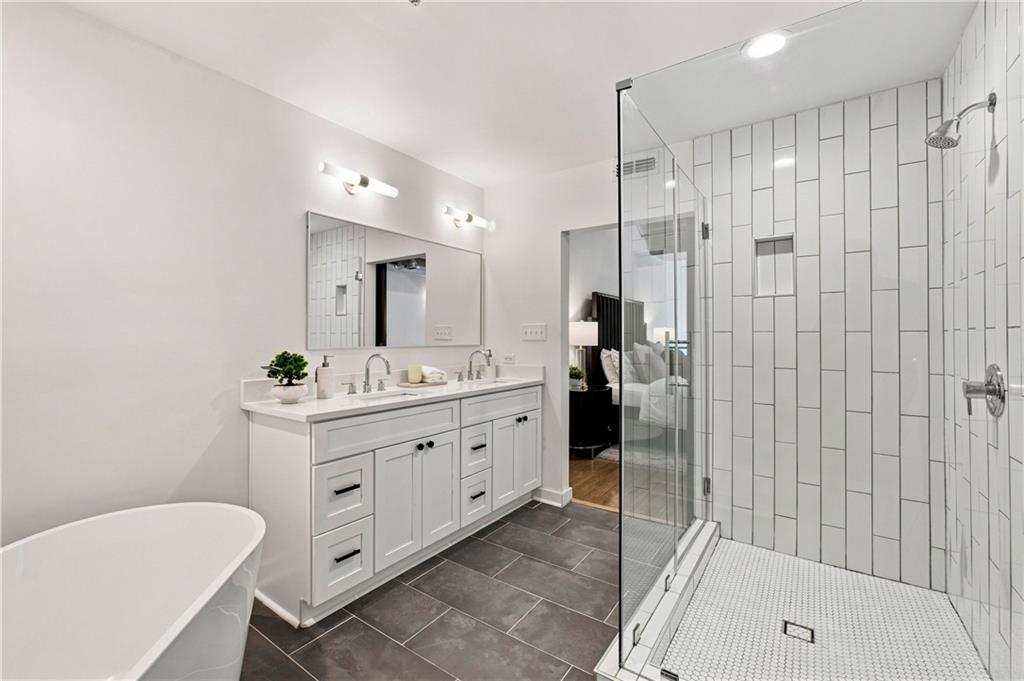 260 18th Street NW Unit 10304