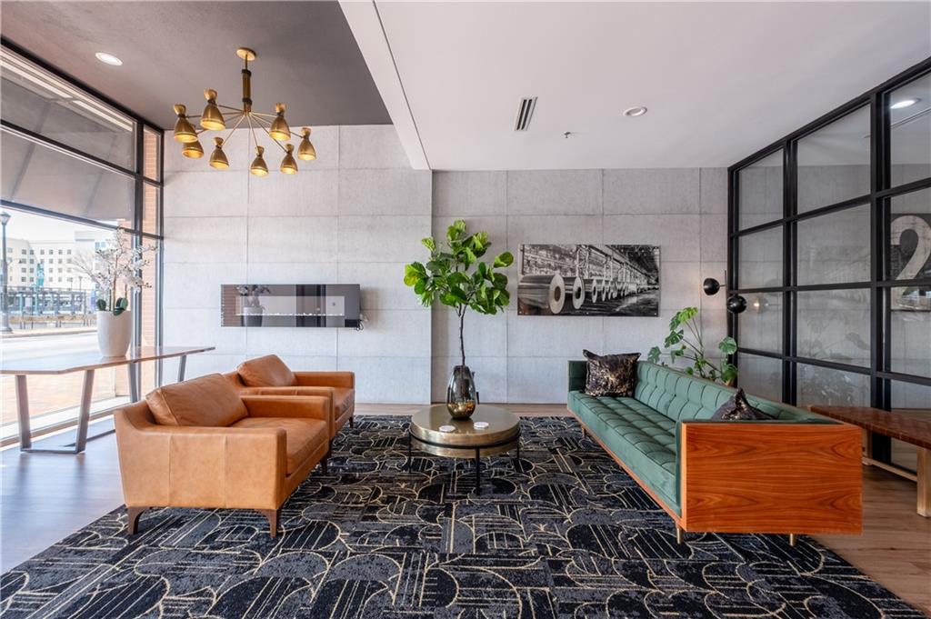 260 18th Street NW Unit 10304