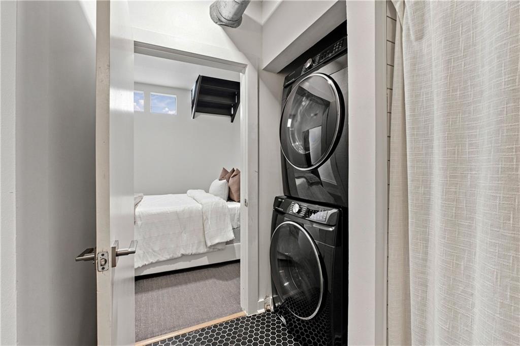 260 18th Street NW Unit 10304