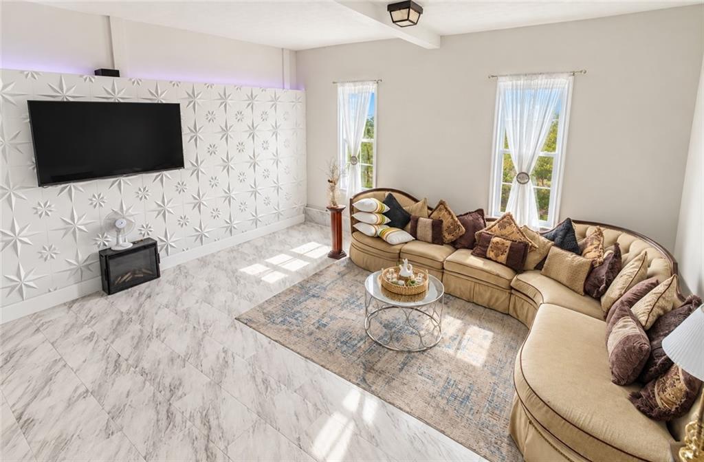 280 Northcrest Drive