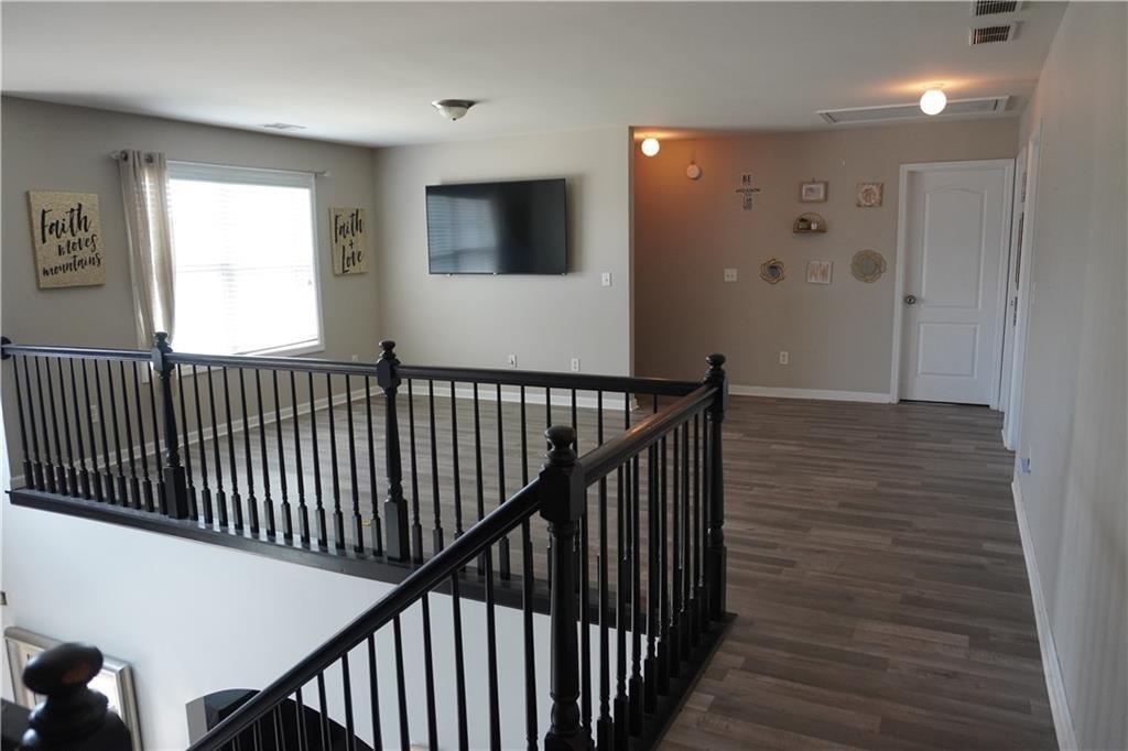7985 Sandpoint Place