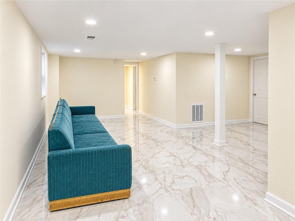 3878 Nielsen Court