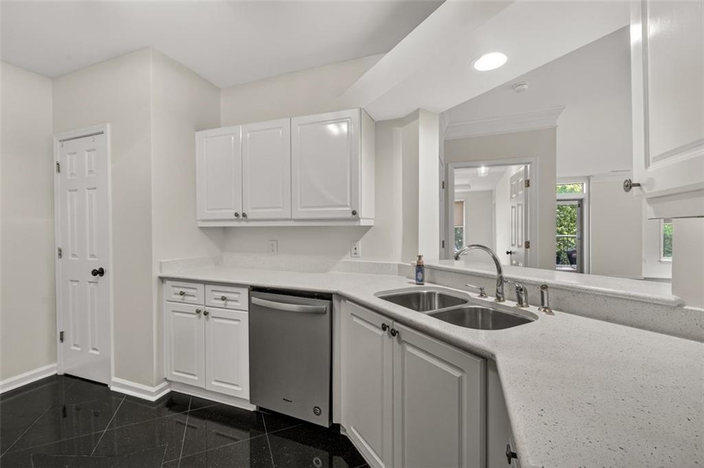 3334 Peachtree Road NE Unit 103