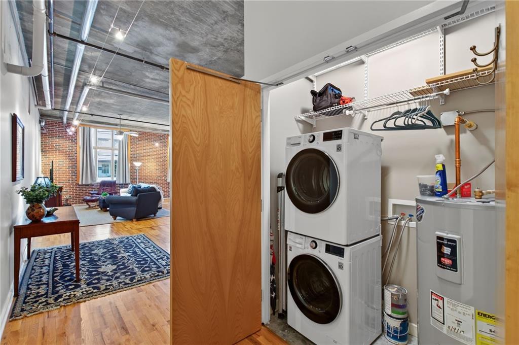 660 Glen Iris Drive NE Unit 407