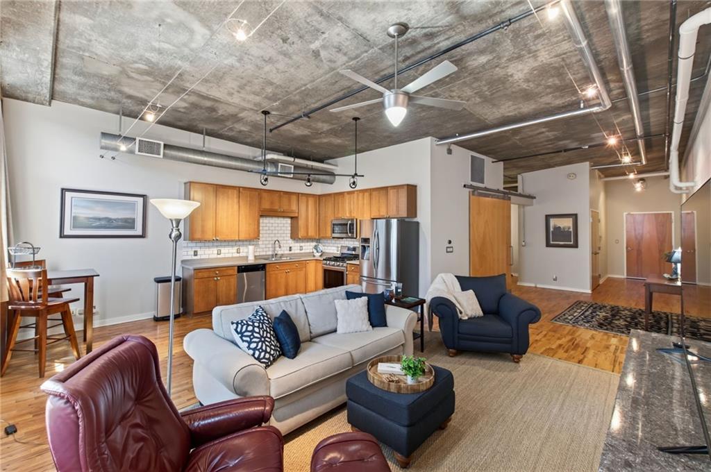660 Glen Iris Drive NE Unit 407